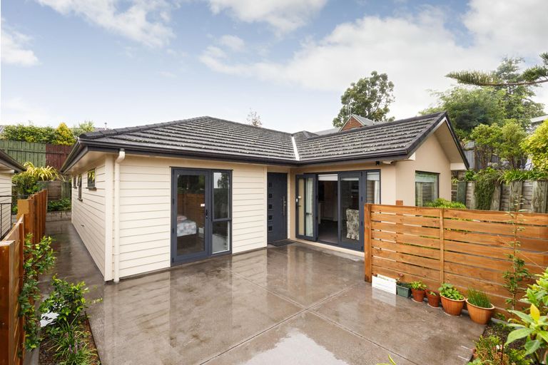 Photo of property in 7 Virtue Place, Hokowhitu, Palmerston North, 4410