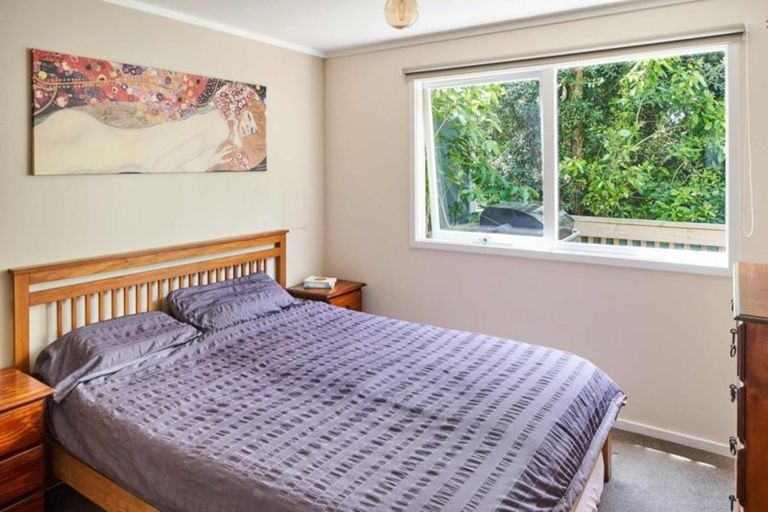 Photo of property in 10b Penryn Drive, Camborne, Porirua, 5026