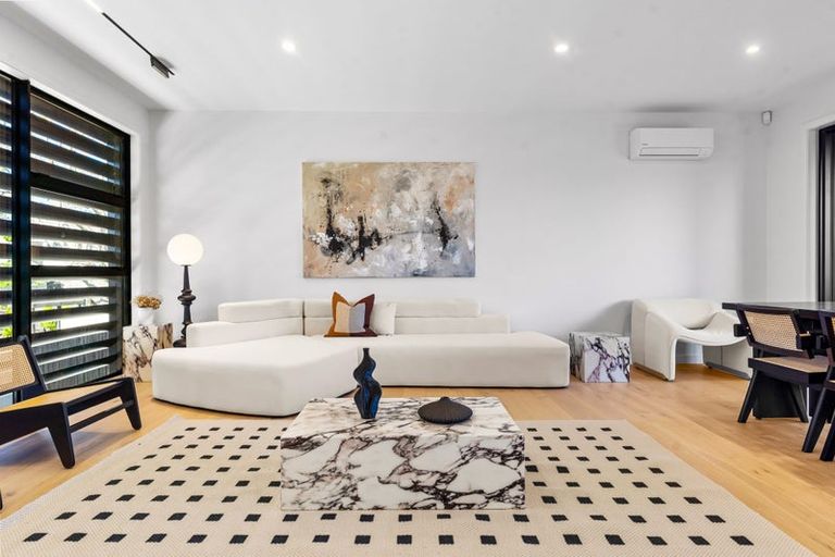 Photo of property in 7a Crete Avenue, Milford, Auckland, 0620