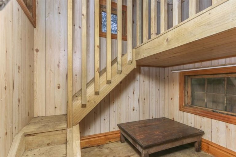 Photo of property in 743 Swanson Road, Swanson, Auckland, 0612