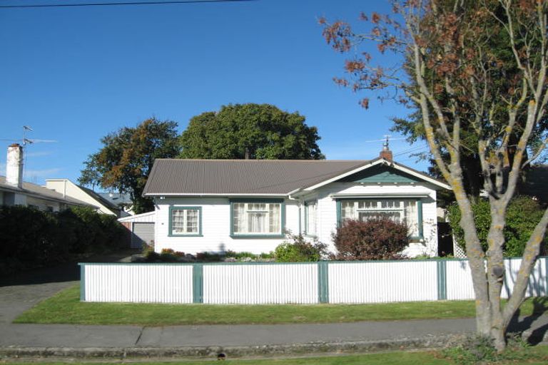 Photo of property in 17 Galway Avenue, Bryndwr, Christchurch, 8052