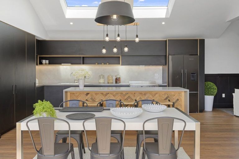 Photo of property in 144 Weston Road, St Albans, Christchurch, 8052