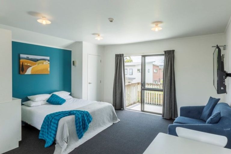 Photo of property in 35 Jones Crescent, Melville, Hamilton, 3206