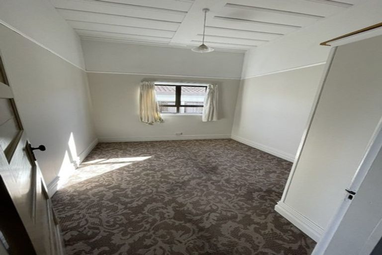 Photo of property in 3a Haverstock Road, Sandringham, Auckland, 1025
