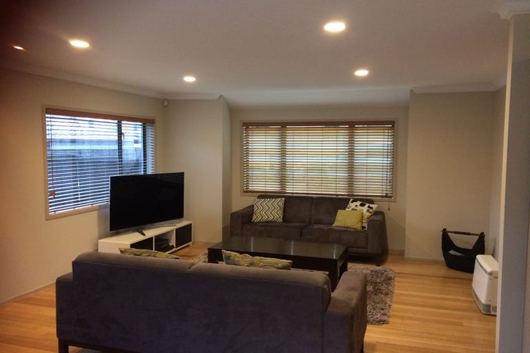 Photo of property in 12 Ysabel Crescent, The Gardens, Auckland, 2105