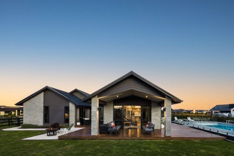 Photo of property in 49 Mike Smith Drive, Cambridge, 3434