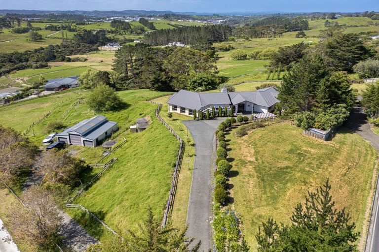 Photo of property in 59 Spur Road, Stillwater, Silverdale, 0993