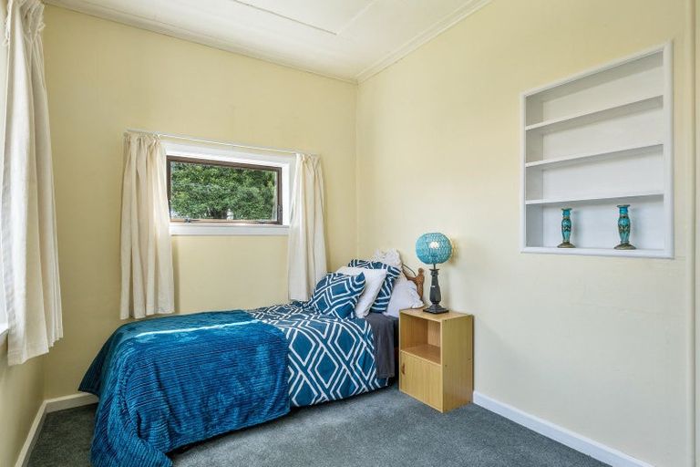 Photo of property in 117 Bartholomew Road, Levin, 5510