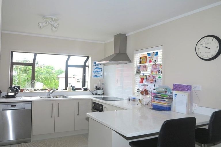 Photo of property in 1/7 Lynngate Place, Hillcrest, Auckland, 0627