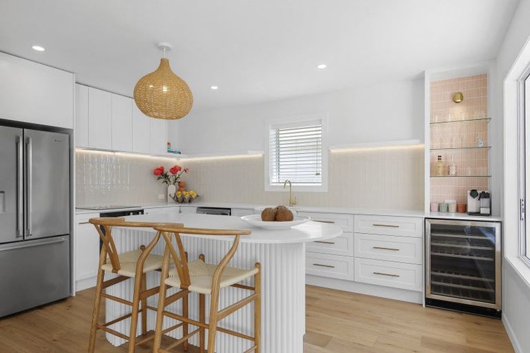 Photo of property in 42 Arnold Street, Sumner, Christchurch, 8081