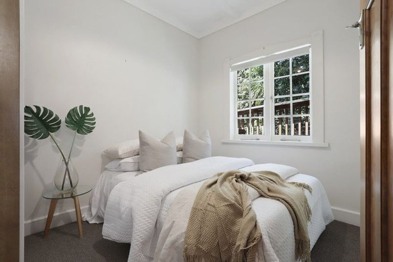 Photo of property in 518e West Coast Road, Oratia, Auckland, 0604