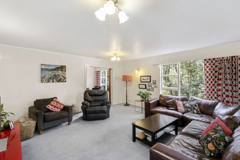 Photo of property in 30 Thurleigh Grove, Karori, Wellington, 6012