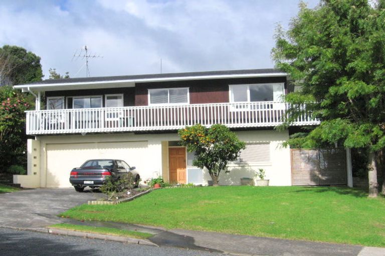 Photo of property in 52 Mayfair Crescent, Mairangi Bay, Auckland, 0630