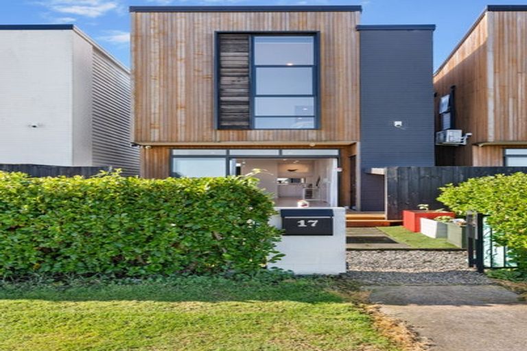 Photo of property in 17 Battalion Drive, Papakura, 2110