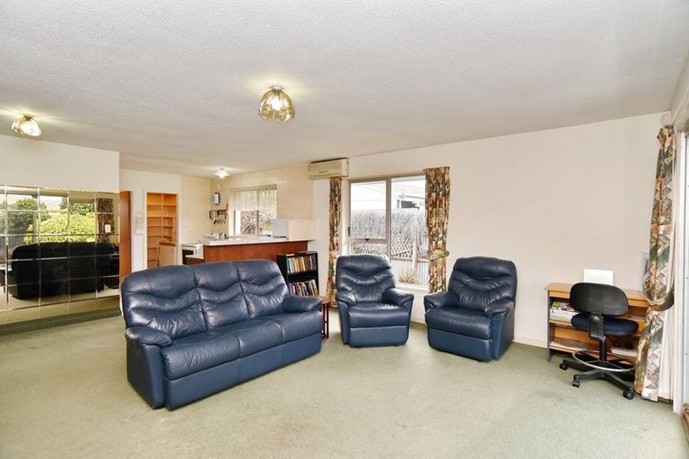 Photo of property in 2/91b Tilford Street, Woolston, Christchurch, 8062