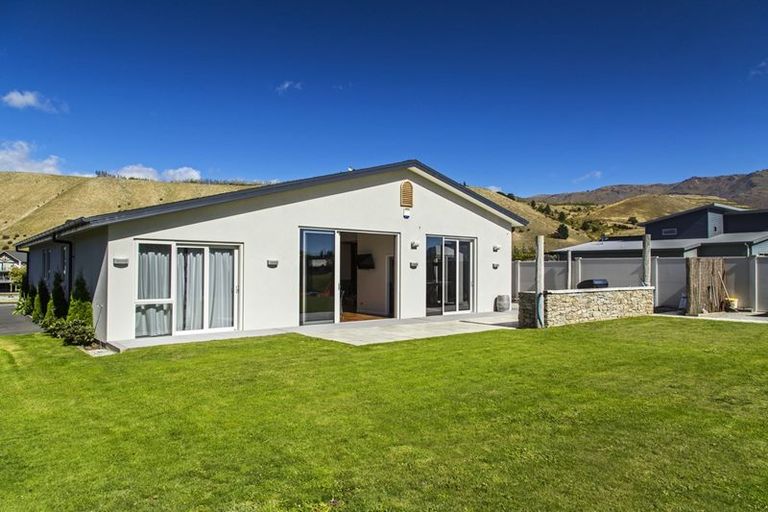 Photo of property in 11 Foster Place, Mount Pisa, Cromwell, 9383