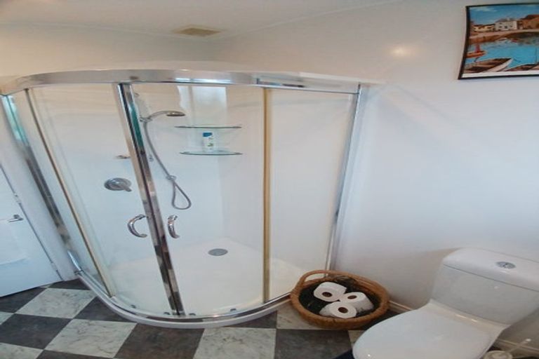 Photo of property in 3 Ardal Grove, Tirohanga, Lower Hutt, 5010