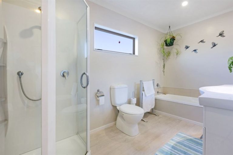 Photo of property in 25a Lambley Road, Titahi Bay, Porirua, 5022