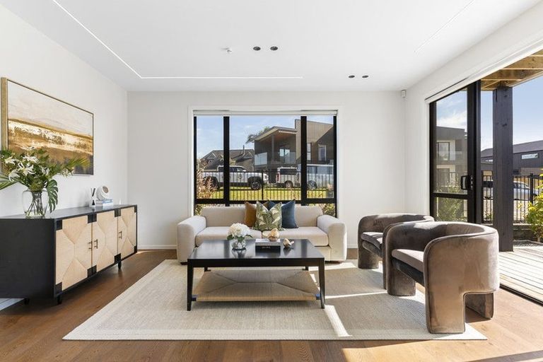 Photo of property in 1 Turbine Way, Hobsonville, Auckland, 0616