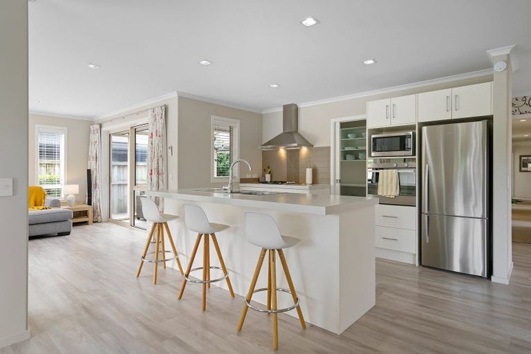 Photo of property in 10 Cooper Crescent, Cambridge, 3434