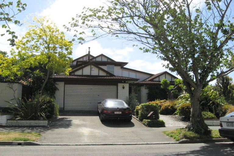 Photo of property in 6 Parkview Place, Avonhead, Christchurch, 8042