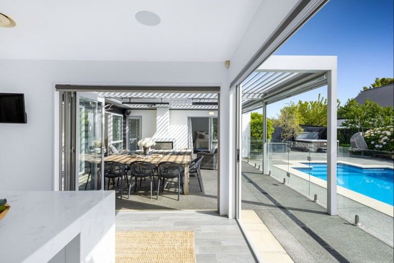 Photo of property in 4 Lewisham Park, St Albans, Christchurch, 8052