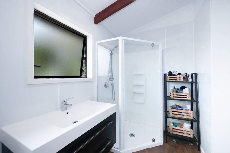 Photo of property in 86 School Road, Paihia, 0200