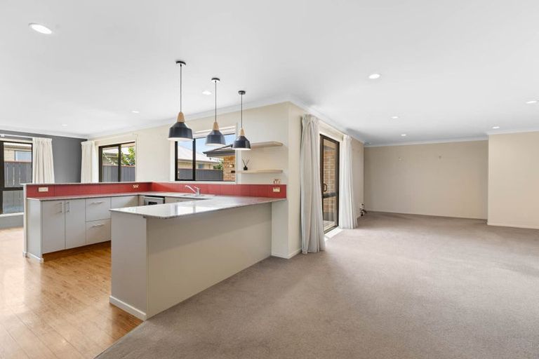Photo of property in 2 Puketea Place, Redwoodtown, Blenheim, 7201