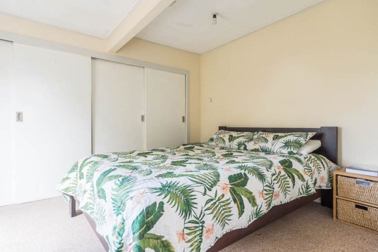 Photo of property in 29 Rosier Road, Glen Eden, Auckland, 0602