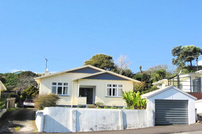 Photo of property in 113 Mangorei Road, Merrilands, New Plymouth, 4312