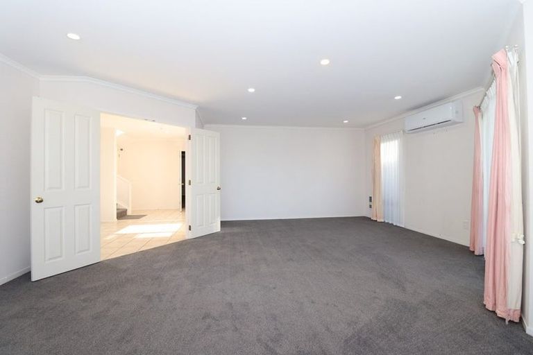 Photo of property in 1/26 The Parade, Bucklands Beach, Auckland, 2012