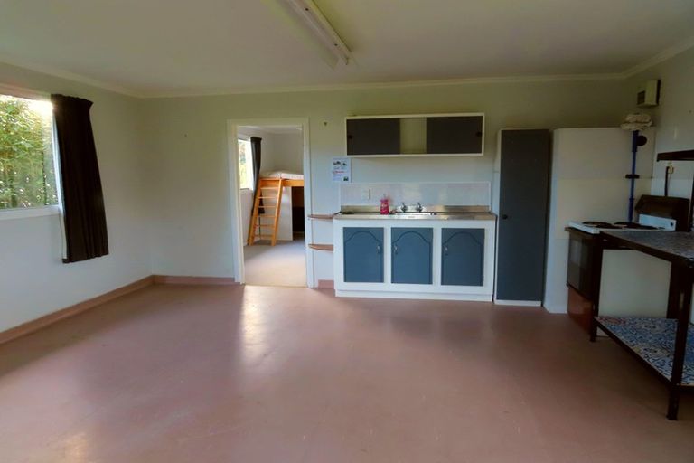 Photo of property in 16 Butlers Road, Ruatapu, Hokitika, 7883