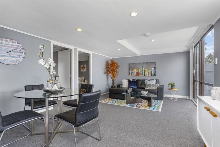 Photo of property in 46 Glen Marine Parade, Glendene, Auckland, 0602