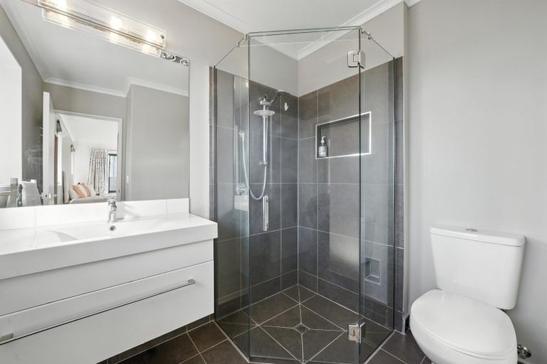 Photo of property in 6 Seaward Street, Pegasus, 7612