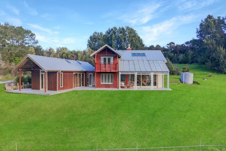 Photo of property in 1335 Ahuroa Road, Makarau, Warkworth, 0981