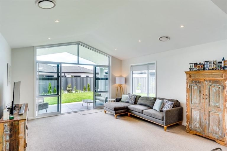 Photo of property in 3 Benmore Place, Poraiti, Napier, 4112