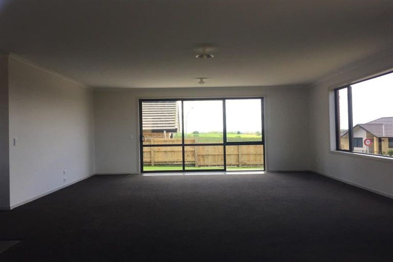 Photo of property in 4 Jack Rise, Grandview Heights, Hamilton, 3200