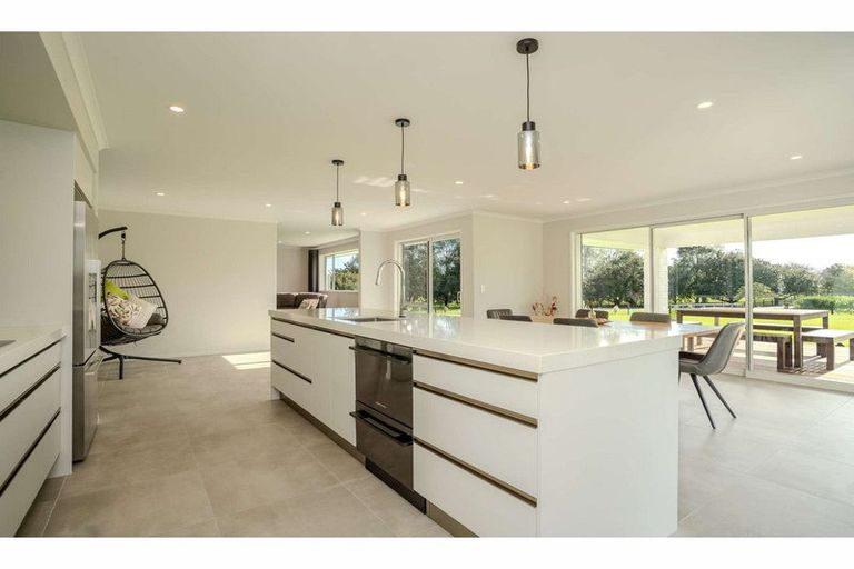 Photo of property in 129 Waitotara Drive, Waipapa, 0230