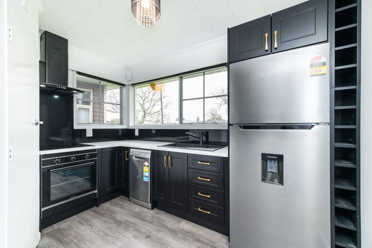 Photo of property in 5 Westhaven Grove, Takaro, Palmerston North, 4412