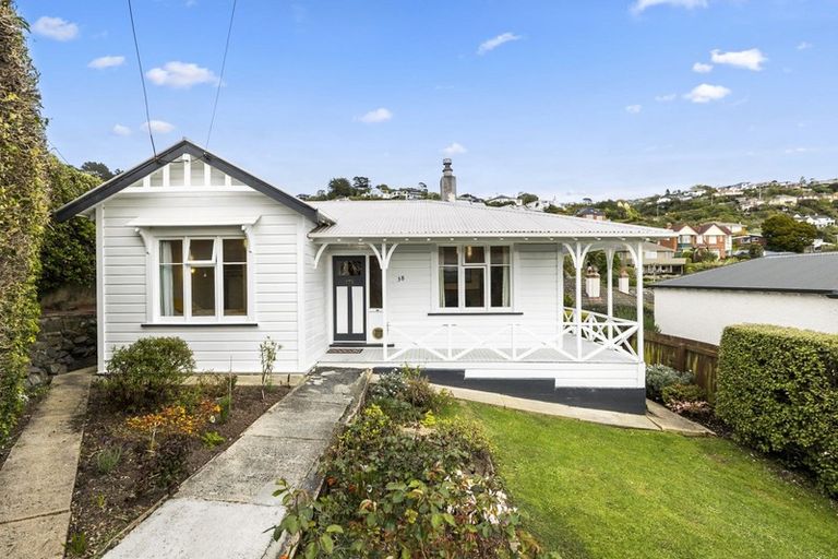 Photo of property in 38 Cliffs Road, Saint Clair, Dunedin, 9012