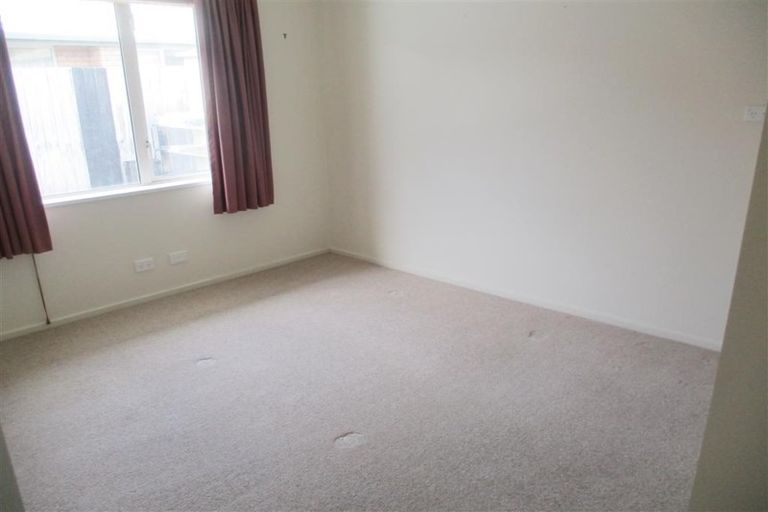 Photo of property in 27 Broadhaven Avenue, Parklands, Christchurch, 8083