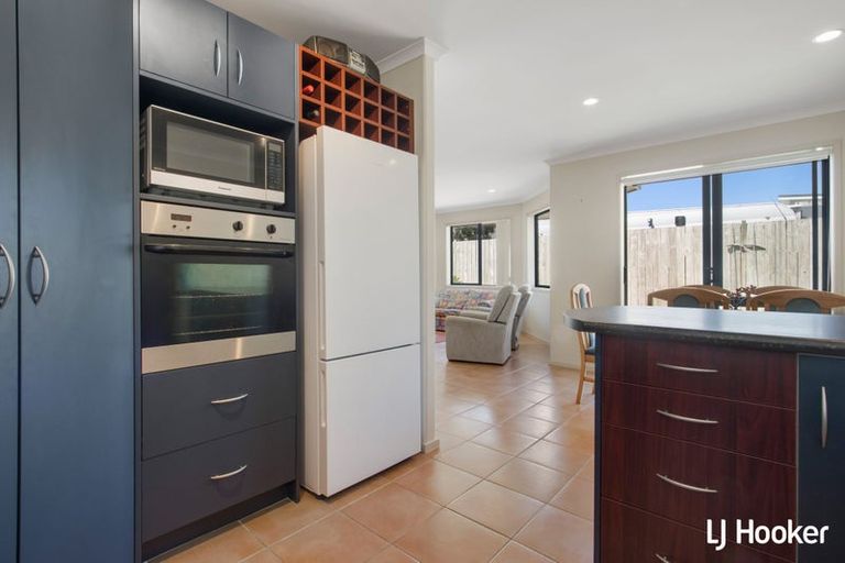 Photo of property in 16 Reo Crescent, Waihi Beach, 3611