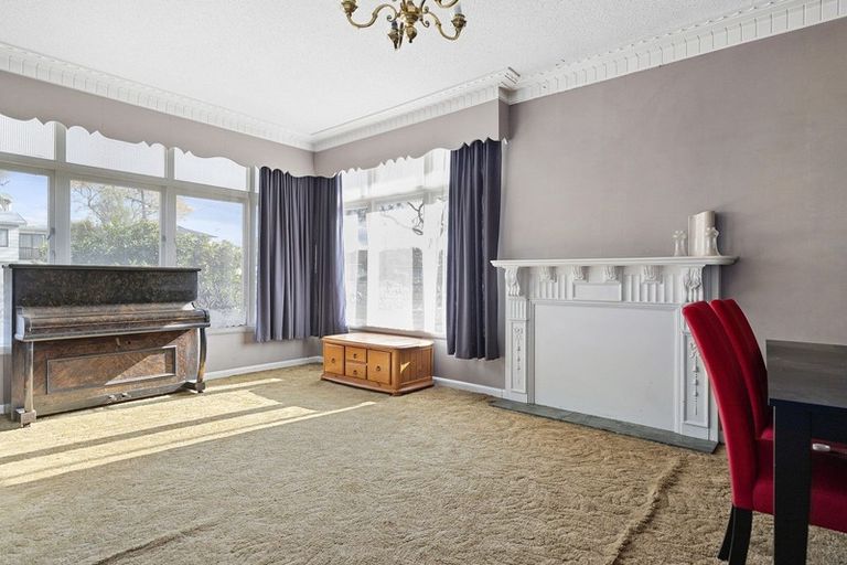 Photo of property in 12 Walsh Street, Forest Lake, Hamilton, 3200