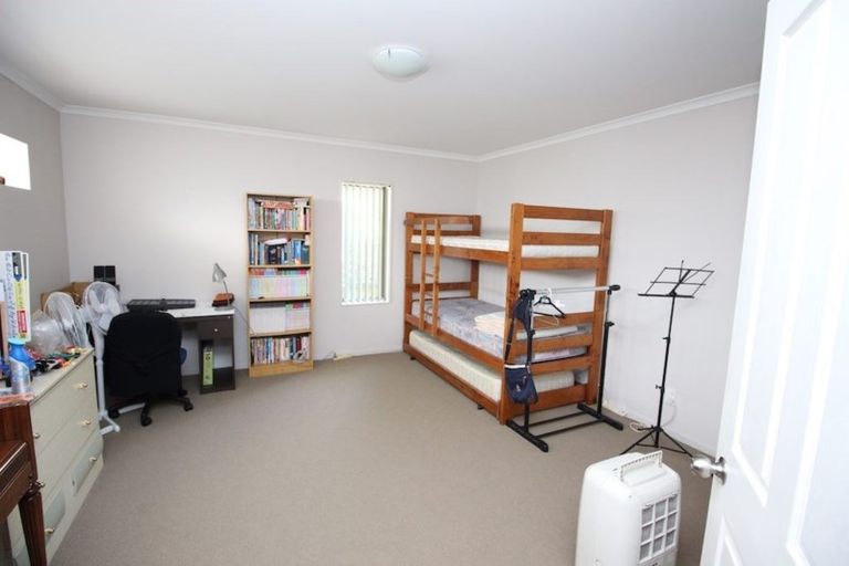 Photo of property in 13 Meridian Court, Oteha, Auckland, 0632