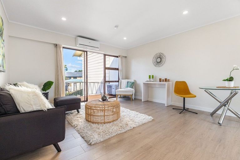 Photo of property in 5/31 Blease Street, New Lynn, Auckland, 0600