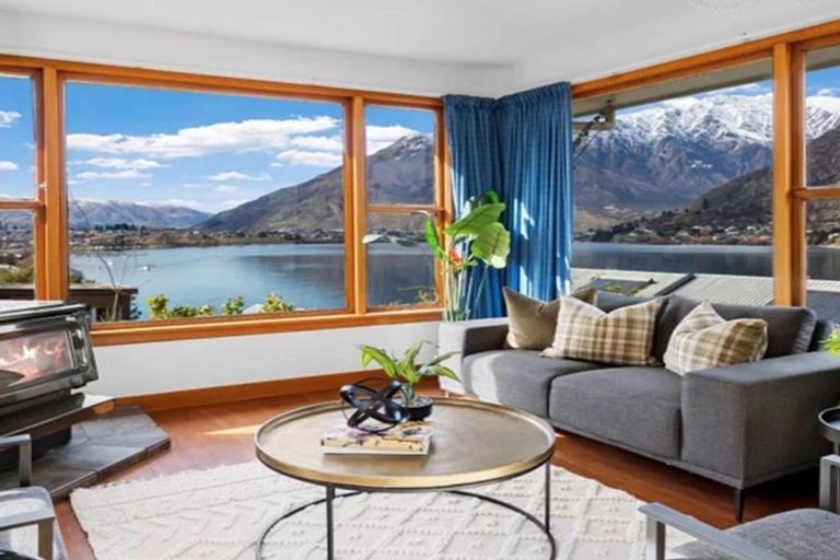 Photo of property in 689 Frankton Road, Queenstown, 9300