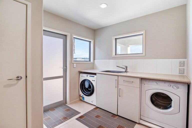 Photo of property in 22 Rita Street, Mount Maunganui, 3116