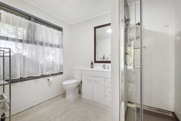 Photo of property in 9 Poplar Road, Stanmore Bay, Whangaparaoa, 0932