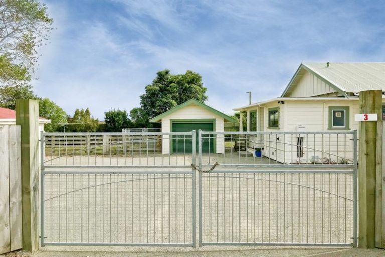 Photo of property in 2 Works Road, Longburn, Palmerston North, 4412