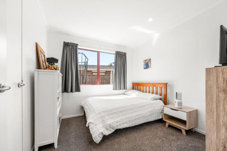 Photo of property in 19 Phar Lap Grove, Trentham, Upper Hutt, 5018